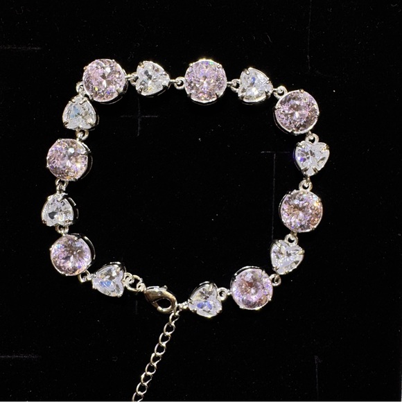 Elegant Silver and pink Bracelet - Picture 3 of 5